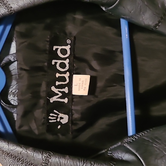 Blazer - Picture 3 of 4